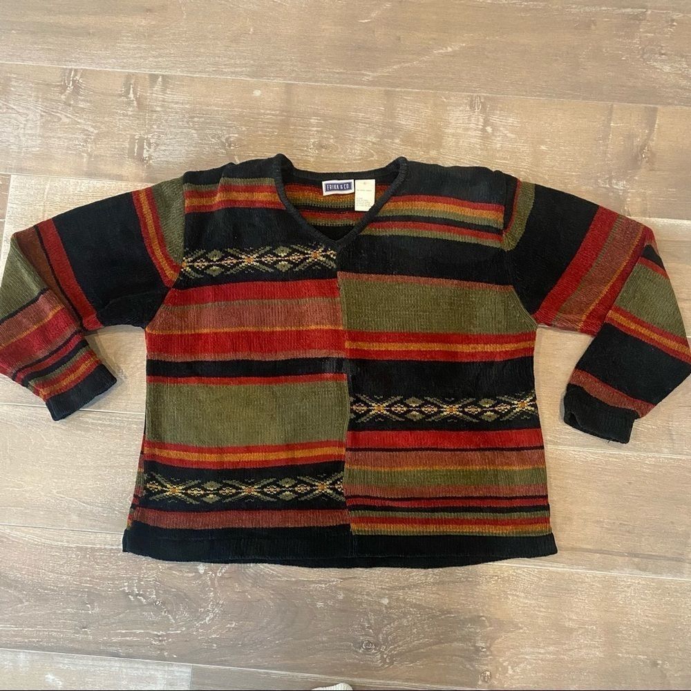 Erika and co vintage patterned sweater size XL